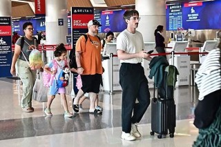 美媒：不满特朗普政策，外国游客不愿到美国旅游