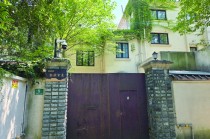 追问菲林格尔公告“澄而不清”
