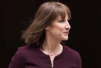 英国财政大臣的支出计划恐推高借贷成本