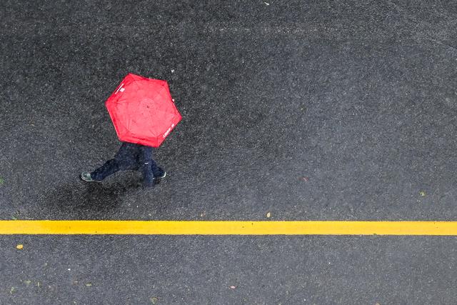 释新闻｜11月为何还会有强台风？雨量为何创纪录？  第2张