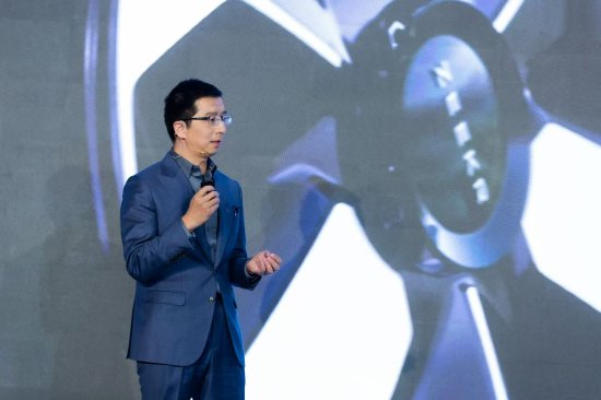 CES前哨 | 极氪：与谷歌联合开发的极氪RT将于2025年开启交付  第1张