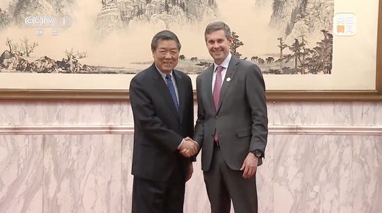 国务院副总理会见库克等人，这句话有三层意思  第2张