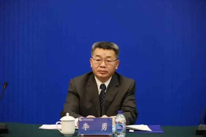 “搞钱色交易，境内办事、境外收钱……” 中海油原总经理李勇被控受贿6794万余元 他曾年薪近百万  第4张