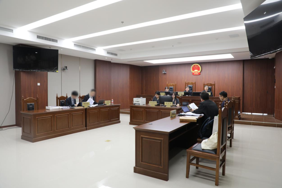 北京金融法院开庭审理首例涉中国人民银行不准予延续支付业务行政许可案  第2张