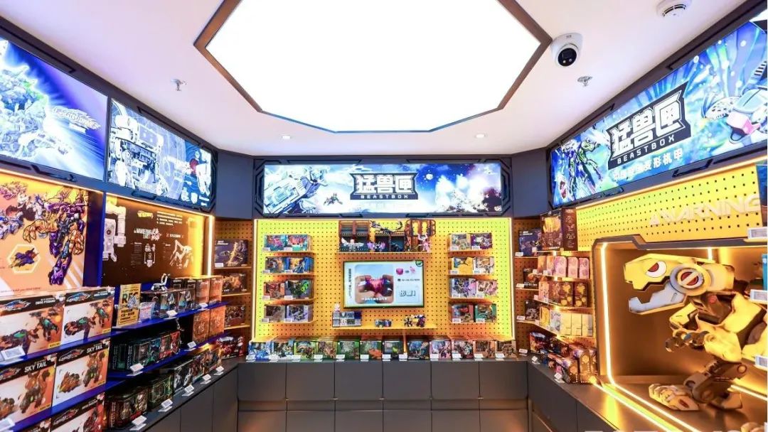 LABUBU拍出108万，52TOYS冲刺港股，潮玩第三极能否突围？  第8张